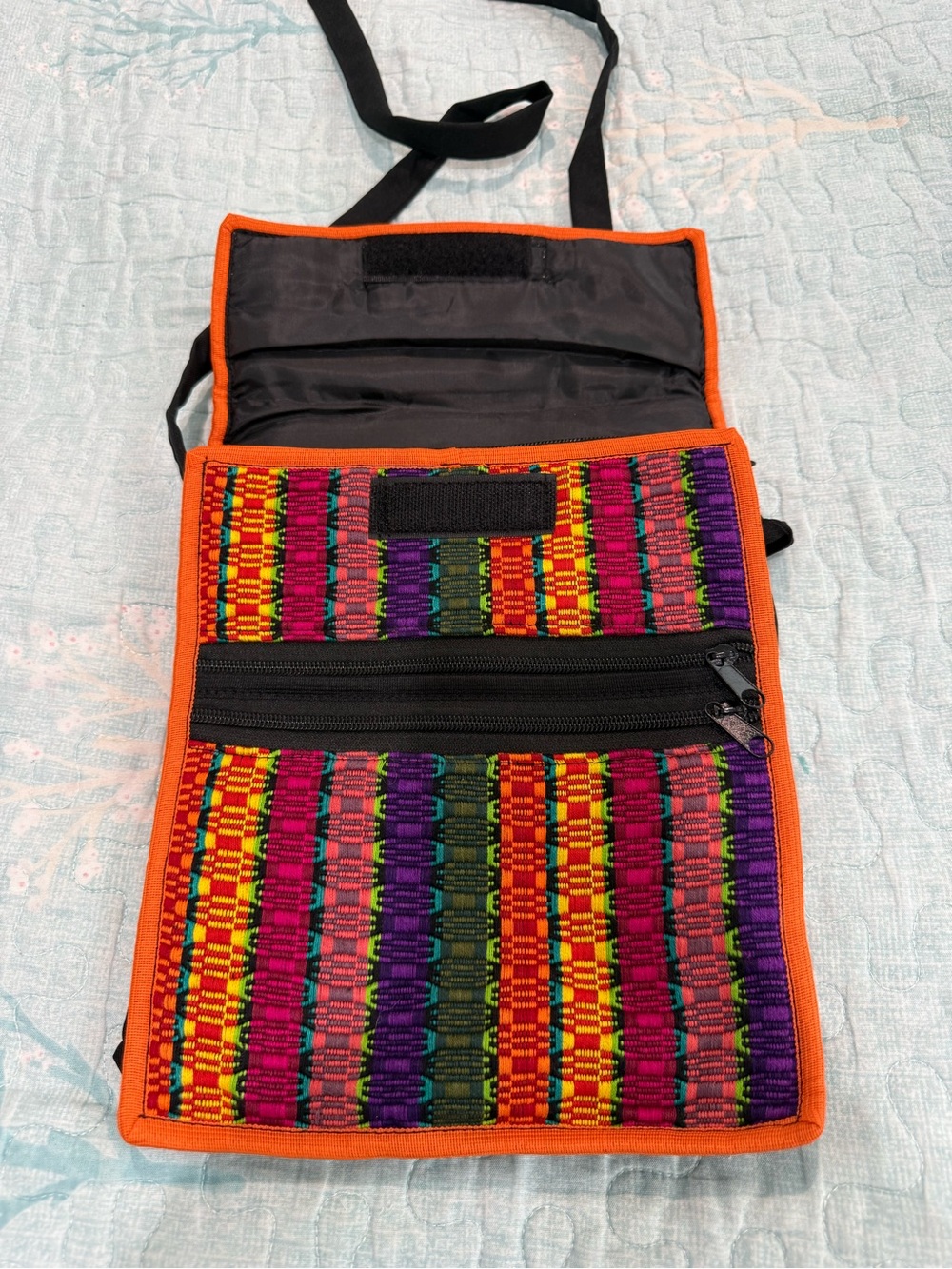 NWT Colorful Woven Crossbody Bag with Orange Trim - Picture 5 of 8